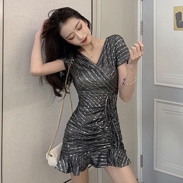 Rochie de dama in stil retro cu cravate si decolteu spitz