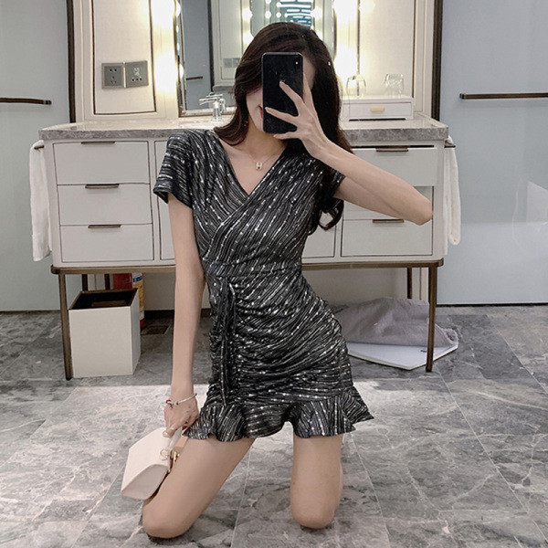 Rochie de dama in stil retro cu cravate si decolteu spitz