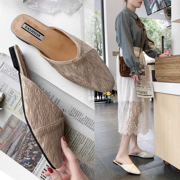 Női alkalmi papucs hegyes modell