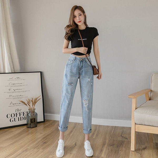 Model nou de blugi dama - talie inalta si motive rupte