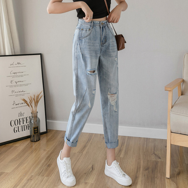 Model nou de blugi dama - talie inalta si motive rupte