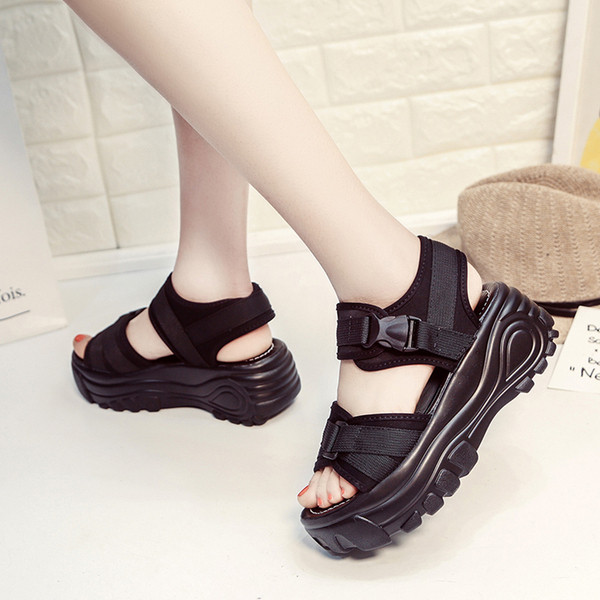 Sandale de damă sport și casual cu talpă aspră