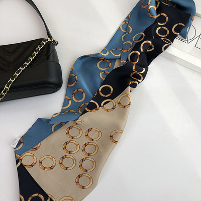 Пролетен сатенен дамски шал с цветен десен