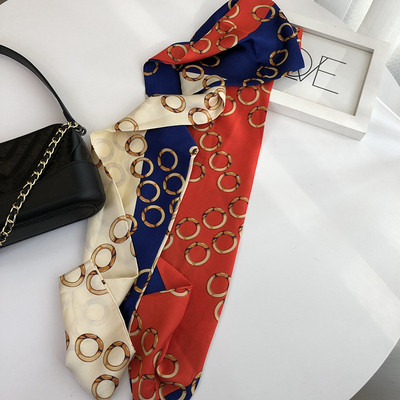 Пролетен сатенен дамски шал с цветен десен