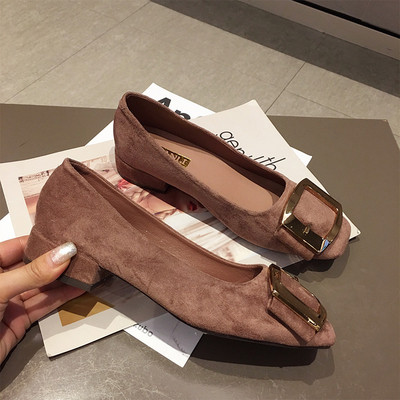 Modernūs moteriški batai su metaline sagtimi