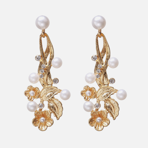 Gari sieviešu auskari ar ziediem