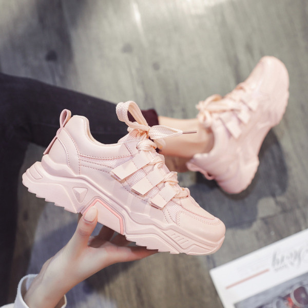 Laisvalaikiai moteriški sportbačiai iš eko odos su aukštais padais ir raišteliais