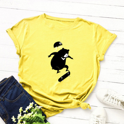 Sieviešu ikdienas t-krekls ar aplikāciju un ovālu kakla izgriezumu