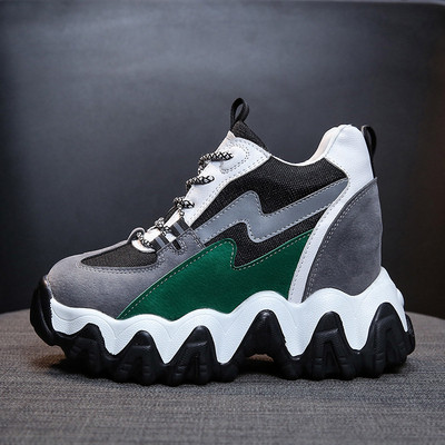 Jauns krāsainu sieviešu kedu modelis no eko zamšādas ar iekšējo platformu un raupju zoli