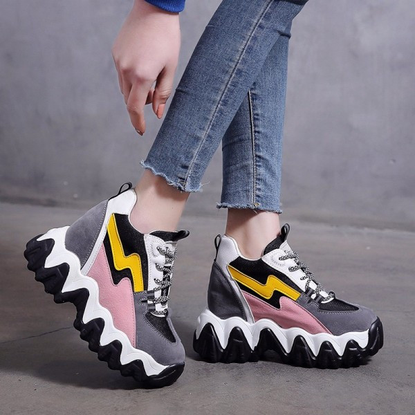 Jauns krāsainu sieviešu kedu modelis no eko zamšādas ar iekšējo platformu un raupju zoli