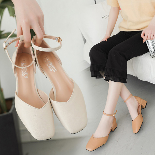 Sieviešu apavi no eko ādas un bieza papēža - divi modeļi