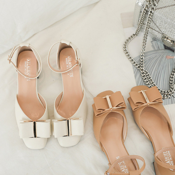 Sieviešu apavi no eko ādas un bieza papēža - divi modeļi