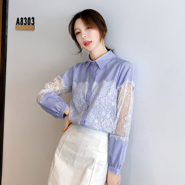 Novi model ženske bluze na pruge sa klasičnom kragnom i čipkom