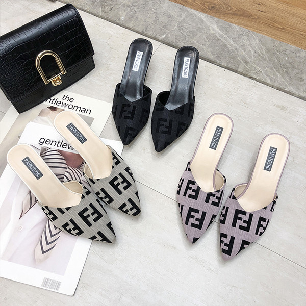 Női rugós papucs sarokkal - hegyes modell