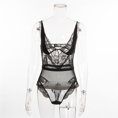 Modern női csipke body vékony pántokkal