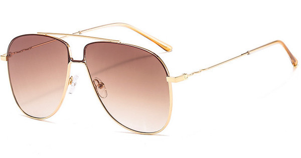 Ochelari moderni de dama cu lentile colorate