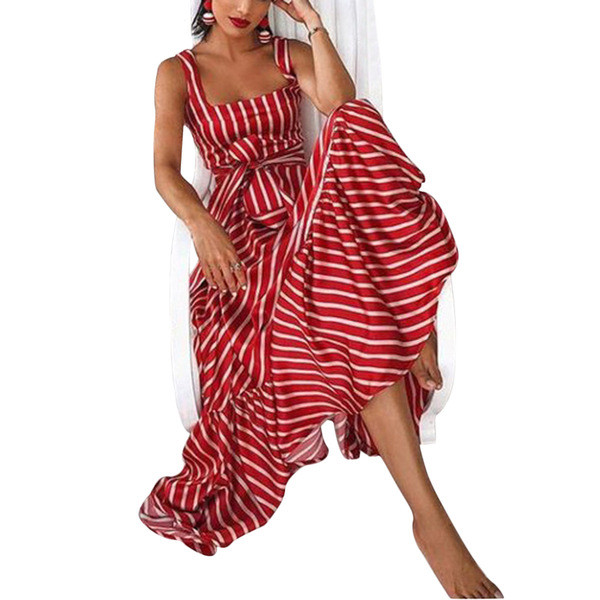 Laisva moteriška ilga dryžuota suknelė su plonais petnešėlėmis ir dirželiu