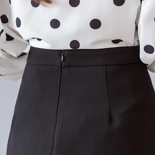 Modernus moteriškas sijonas su užtrauktuku, sagomis ir kišenėmis – du modeliai