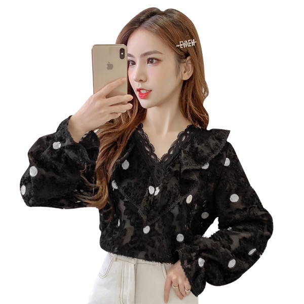 Cămașă casual de damă cu dantelă și decolteu spitz