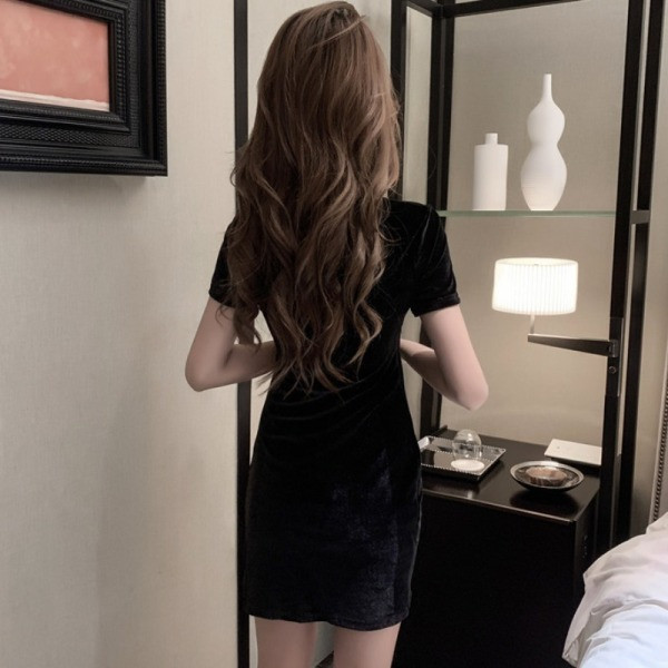 Rochie neagra de dama moderna cu maneci scurte