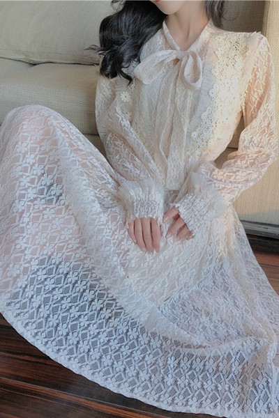 Rochie de dama vintage din dantela cu guler cu panglica