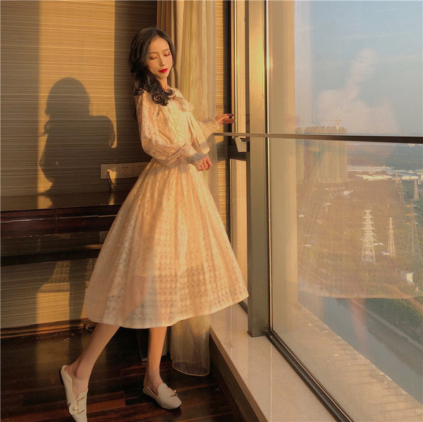 Rochie de dama vintage din dantela cu guler cu panglica