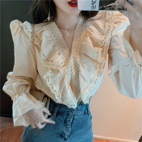 Retro női ing spitz nyakkivágással és békával