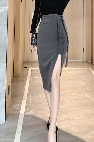 Női alkalmi szoknya magas derékkal és hasítékkal