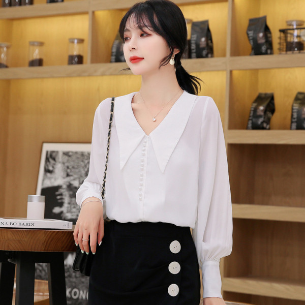 Női alkalmi ing spitz nyakkivágással, gombokkal és hosszú ujjakkal