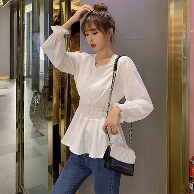 Új modell női blúz spitz nyakkivágással és gombokkal