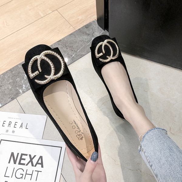 Casual ženske moderne cipele s metalnim elementom