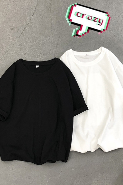 Paprasti vyriški marškinėliai trumpomis rankovėmis ir ovalia iškirpte