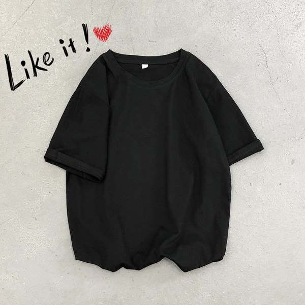 Paprasti vyriški marškinėliai trumpomis rankovėmis ir ovalia iškirpte