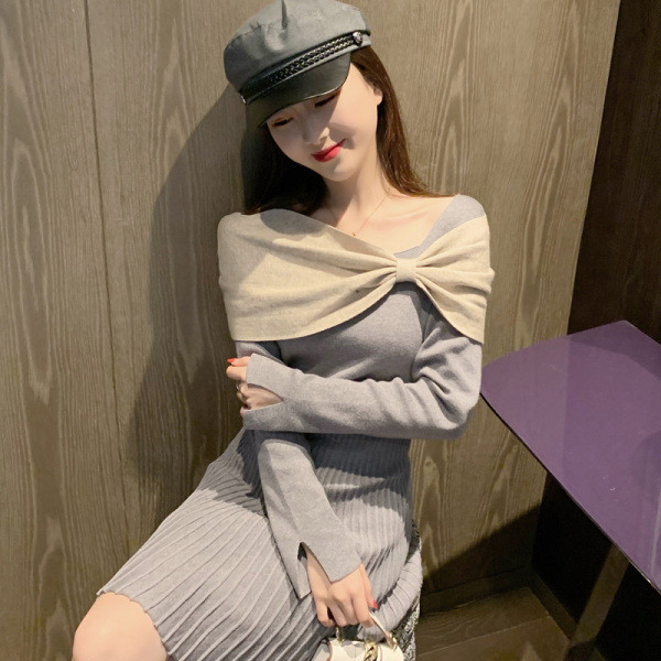 Női ruha, hosszú ujjú, redős aljú