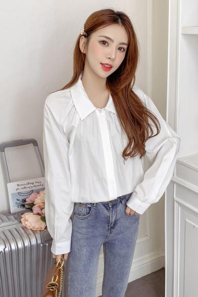 Jauna modeļa sieviešu krekls ar apaļu kakla izgriezumu un garām piedurknēm - plats modelis