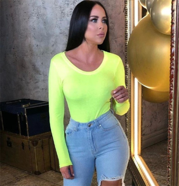 Moteriškas kasdienis bodis ilgomis rankovėmis ir ovalia iškirpte