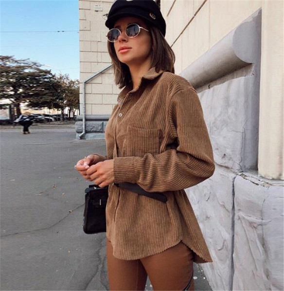 Alkalmi női ing kordbársonyból, gombokkal és zsebbel