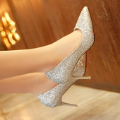 Pantofi de dama eleganti cu particule stralucitoare - model ascutit