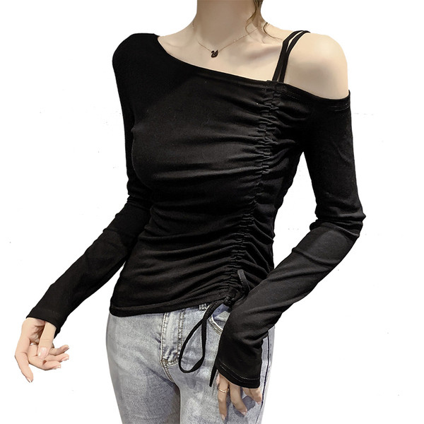 Sieviešu ikdienas blūze ar atkailinātiem pleciem un saitēm