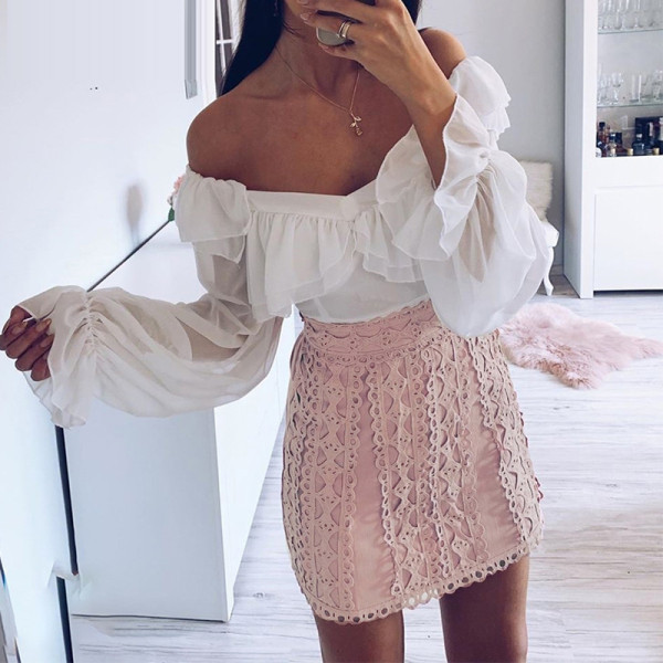 Fusta scurta de dama eleganta cu talie inalta si dantela