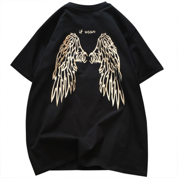 Juodi vyriški marškinėliai trumpomis rankovėmis ir spauda nugaroje