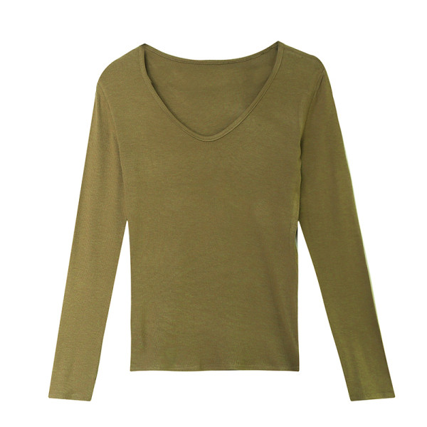 Sieviešu ikdienas blūzes modelis ar ovālu kakla izgriezumu