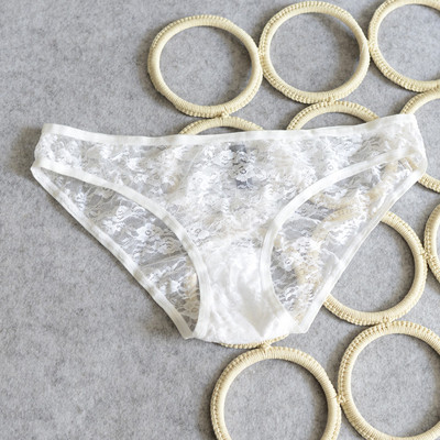 Sieviešu ikdienas bikini ar mežģīnēm