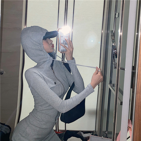 Női alkalmi szoknya garnitúra és pulóver kapucnival