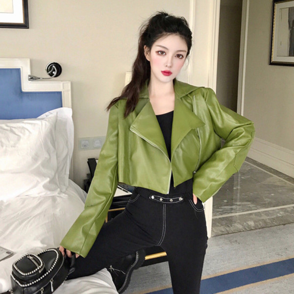 Īsa sieviešu ādas jaka bez aizdares