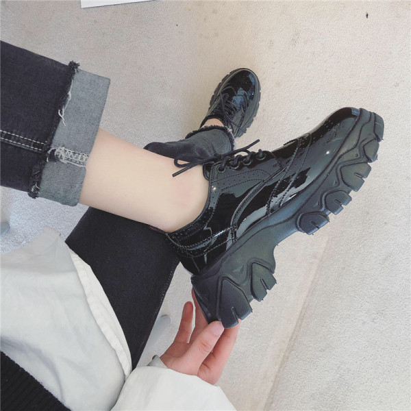 Pantofi casual dama din piele ecologica cu talpa aspra