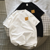 Muška pamučna majica s kvadratnom aplikacijom i kratkim rukavima