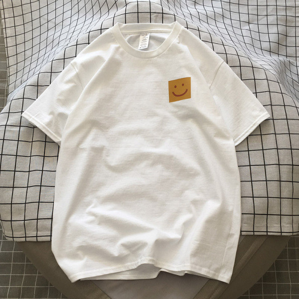 Muška pamučna majica s kvadratnom aplikacijom i kratkim rukavima