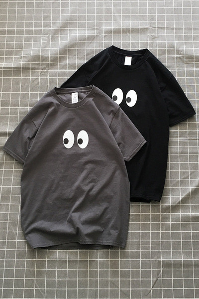 Moodne aplikatsiooniga meeste T-särk suurustega kuni 2XL