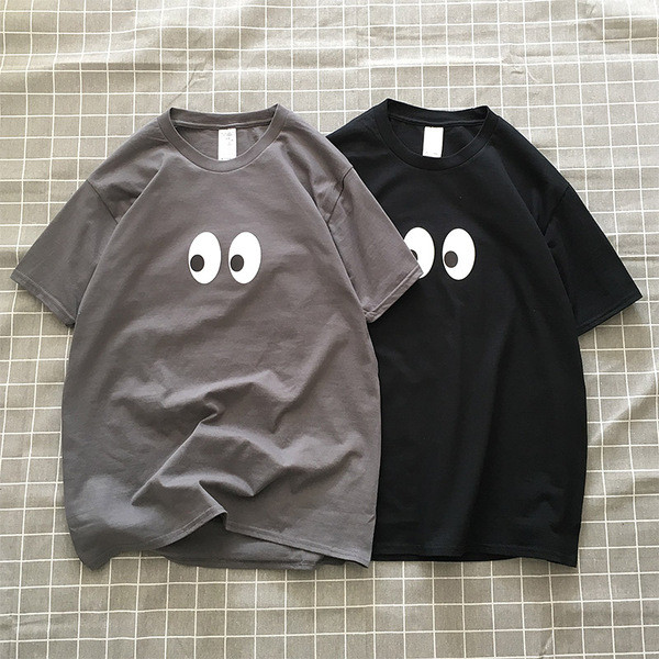 Moodne aplikatsiooniga meeste T-särk suurustega kuni 2XL